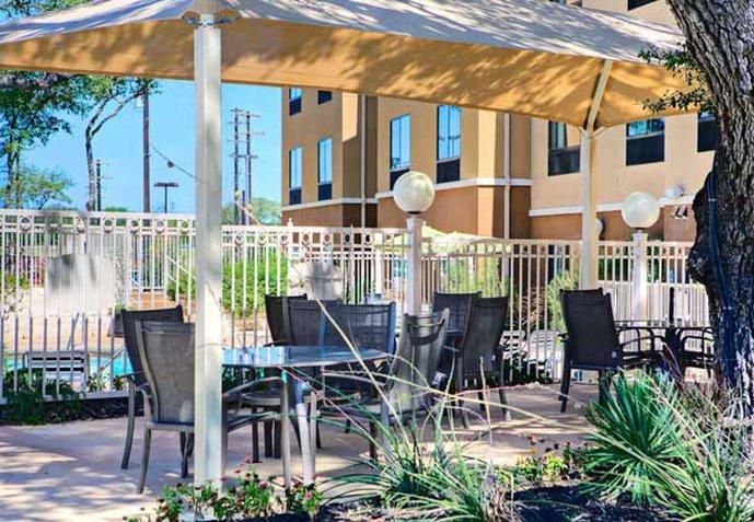 Fairfield Inn & Suites By Marriott San Antonio Seaworld / Westover Hills Exterior photo
